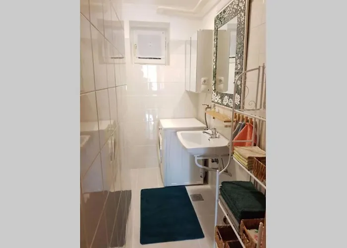 Welcome To Enjoy ! Apartment